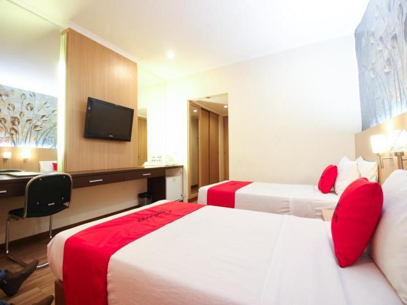 Reddoorz Premium @ Slamet Riyadi 2 Solo Exterior foto